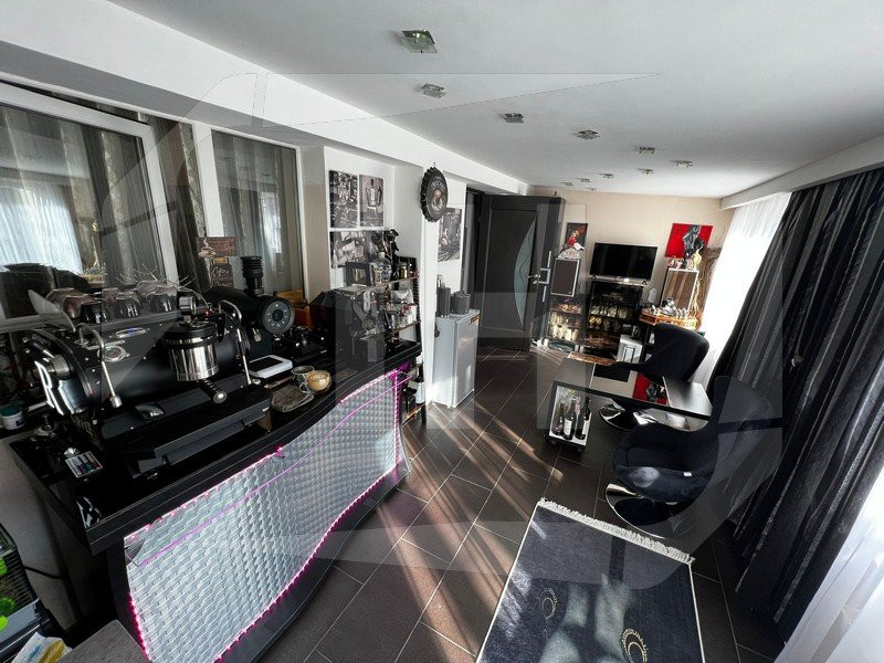 Apartament 3 camere, parcare, zona Primaverii Manastur