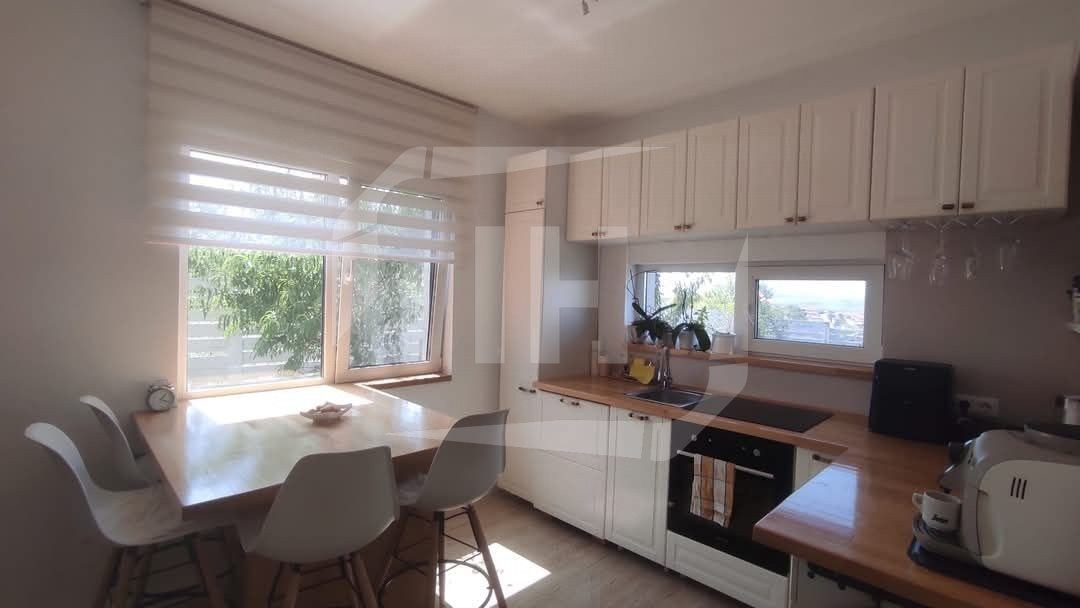 Casa individuala 4 camere 130 mp utili, 426 mp teren, la cheie