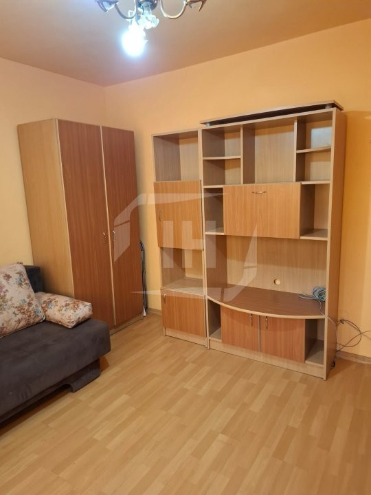 Apartament 2 camere decomandat, zona Primaverii