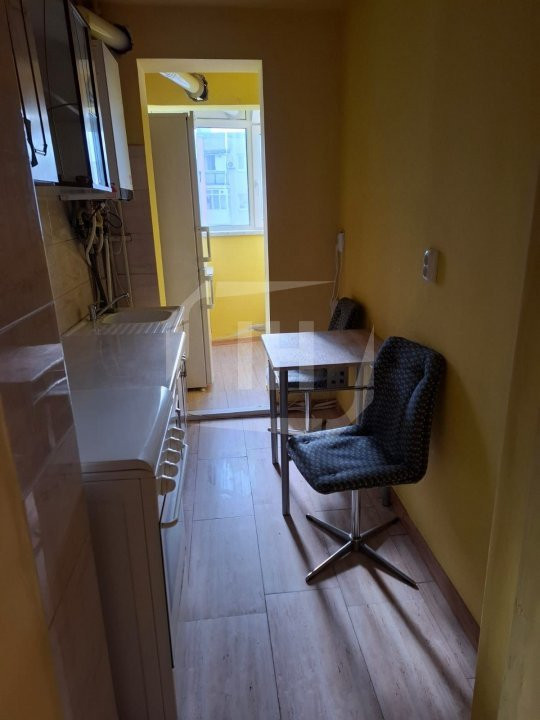Apartament 2 camere decomandat, zona Primaverii