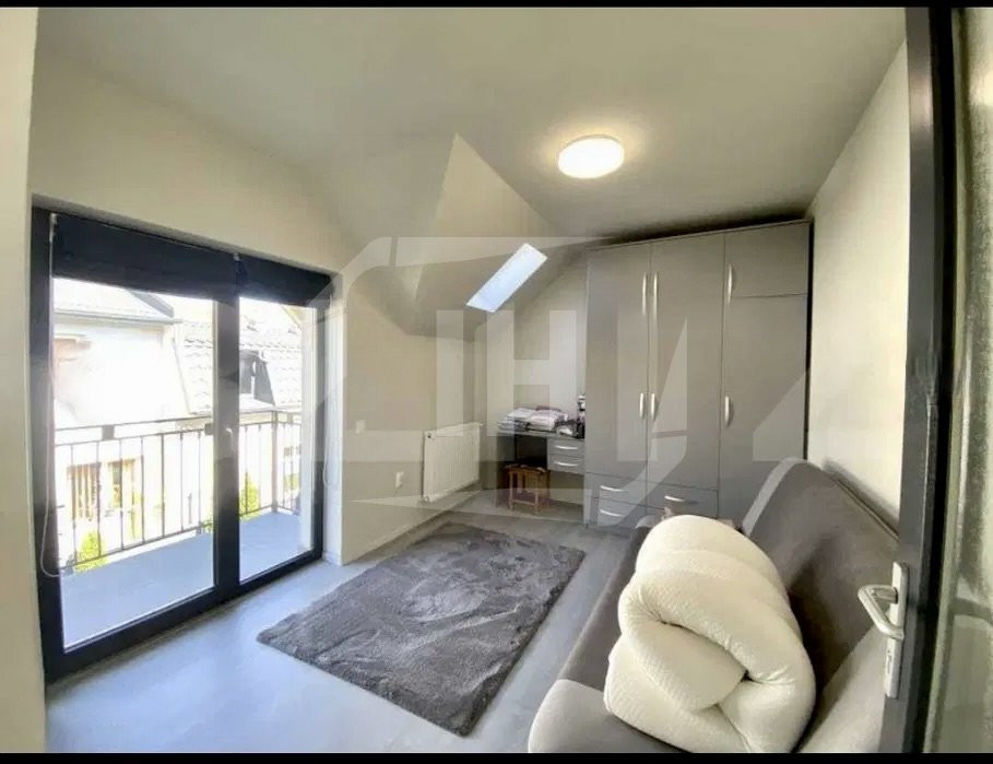 Duplex 4 camere, 120mp, Dambul Rotund