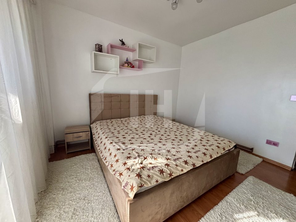 Apartament 2 camere decomandat cu parcare, zona Iulius Mall