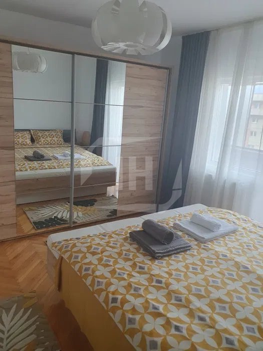 Apartament 2 camere, decomandat, parcare, Calea Manastur