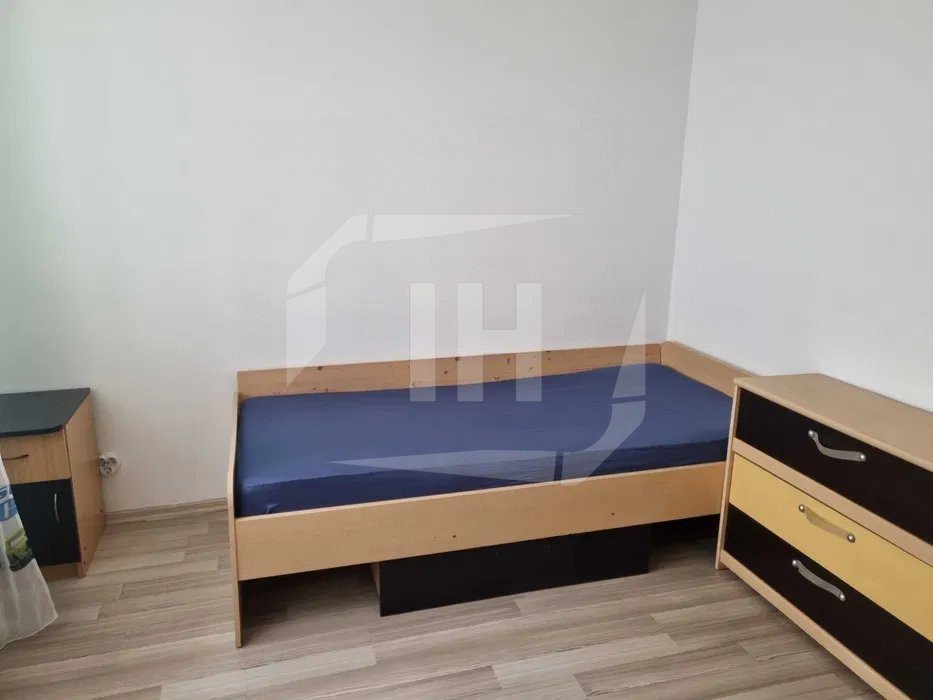 Apartament 3 camere, etaj intermediar, Buna Ziua zona Fagului