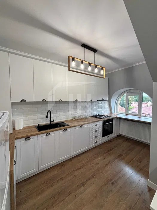 Apartament 2 camere, modern, zona centrala