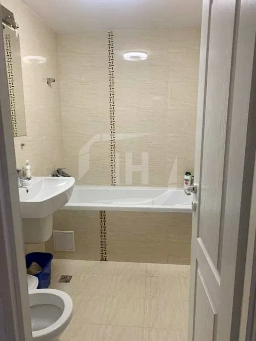 Apartament 4 camere, decomandat, parcare, Zorilor zona Spitalul de Recuperare