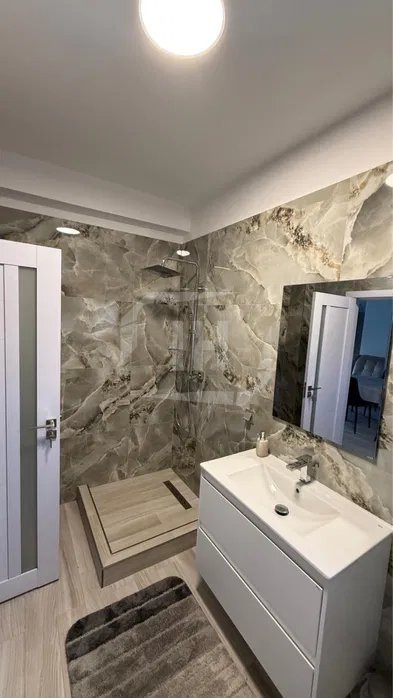 Apartament 3 camere, la casa, curte privata, prima inchiriere, Marasti