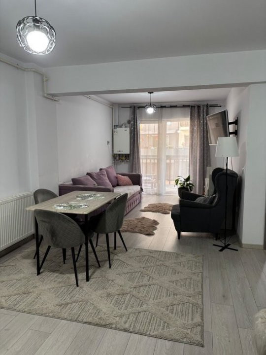 Apartament 2 camere cu parcare, zona Calea Baciului