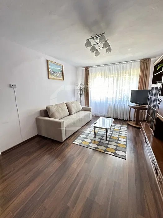 Apartament 4 camere, 2 bai, decomandat, in Marasti