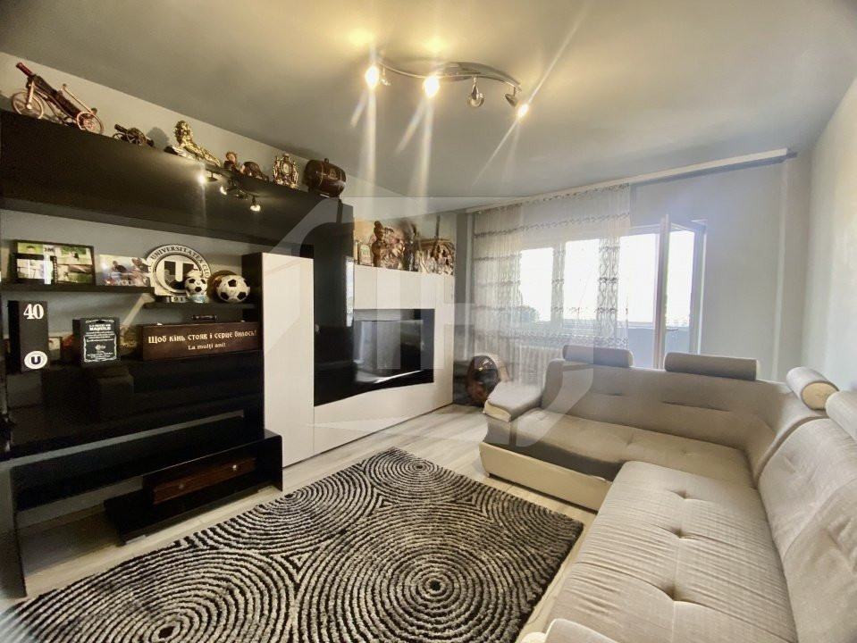 Apartament 2 camere, decomandat, etaj intermediar in Marasti