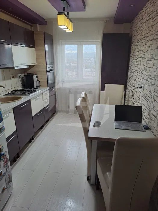 Apartament 2 camere, decomandat, etaj intermediar in Marasti