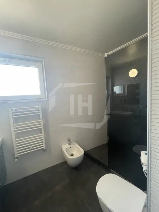 Apartament 2 camere, 2 parcari, zona Horea-Gara