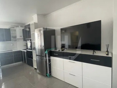 Apartament 2 camere, 2 parcari, zona Horea-Gara