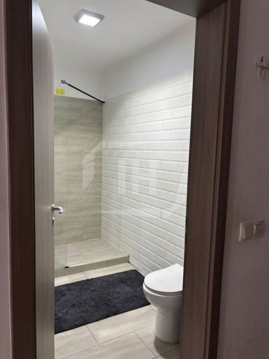 Apartament 2 camere cu parcare, zona Calea Baciului