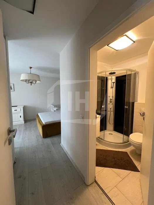 Apartament 3 camere, 95 mp, lux, parcare, Iulius Mall