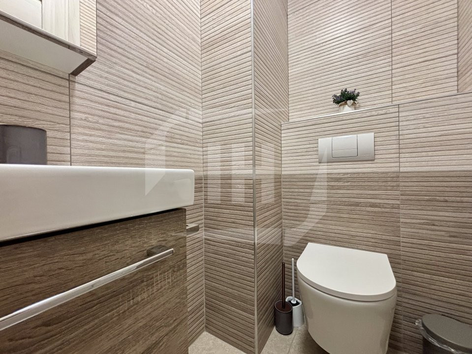 Apartament 3 camere, 2 bai, terasa, parcare, The Office