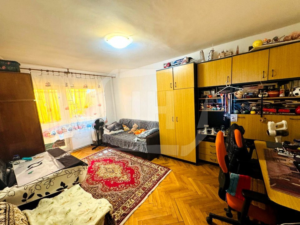 Apartament 2 camere, decomandat, etaj intermediar, Marasti