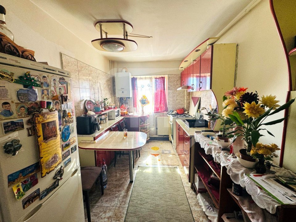 Apartament 2 camere, decomandat, etaj intermediar, Marasti