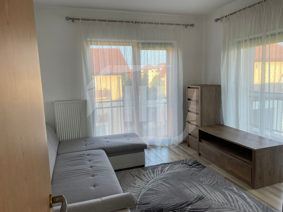 Apartament 2 camere, decomandat, parcare, zona Iulius Mall