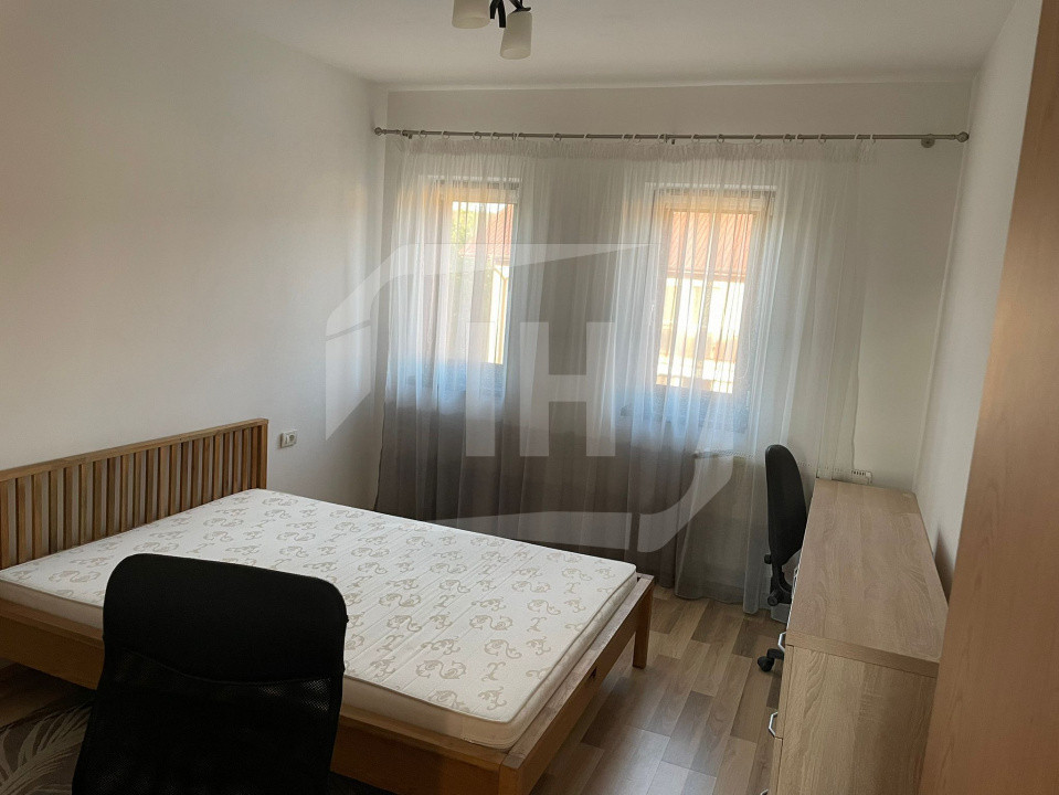 Apartament 2 camere, decomandat, parcare, zona Iulius Mall