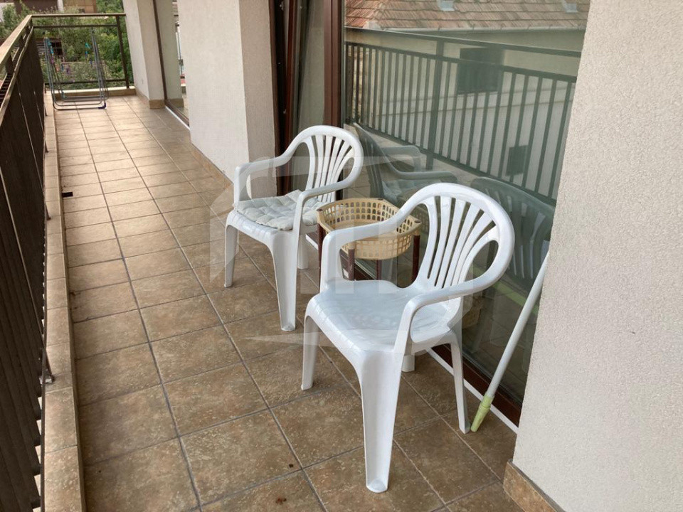 Apartament 2 camere, decomandat, parcare, zona Iulius Mall