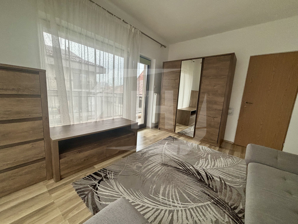 Apartament 2 camere, decomandat, parcare, zona Iulius Mall