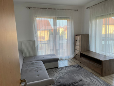 Apartament 2 camere, decomandat, parcare, zona Iulius Mall