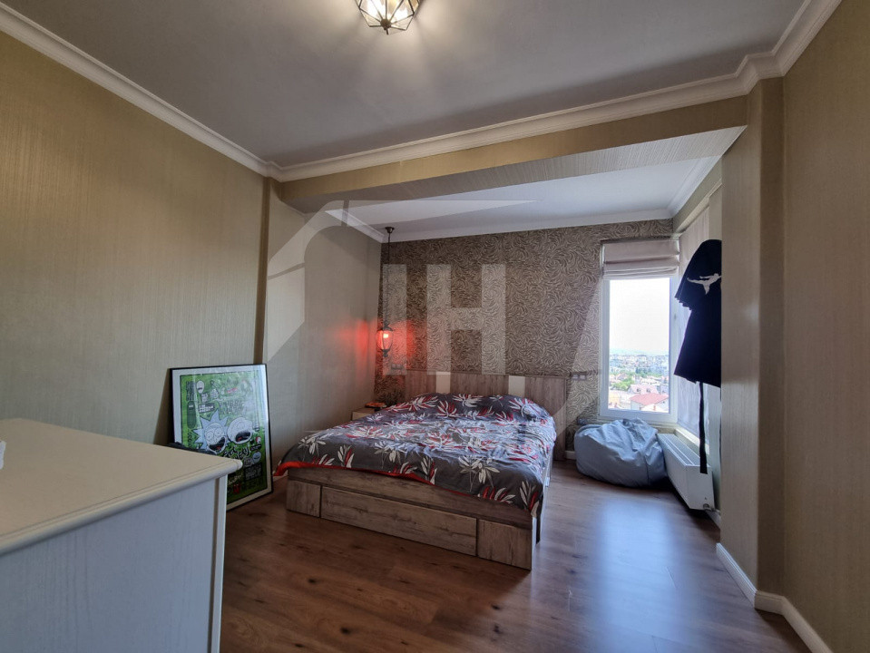 Apartament cu 2 camere, terasa, intermediar, parcare, zona Andrei Muresanu