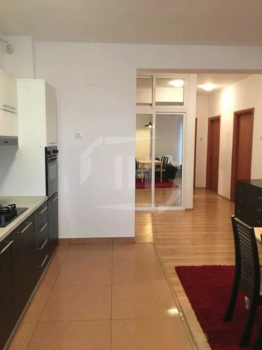 Apartament 3 camere 89 mp si terasa 25 mp in Andrei Muresanu!