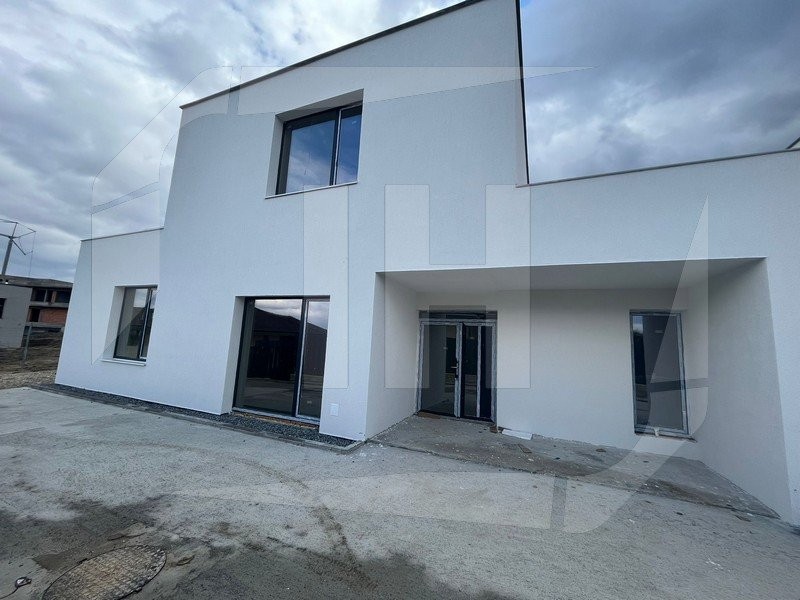 Duplex 160 mp utili, constructie noua, garaj, in zona Wonderland