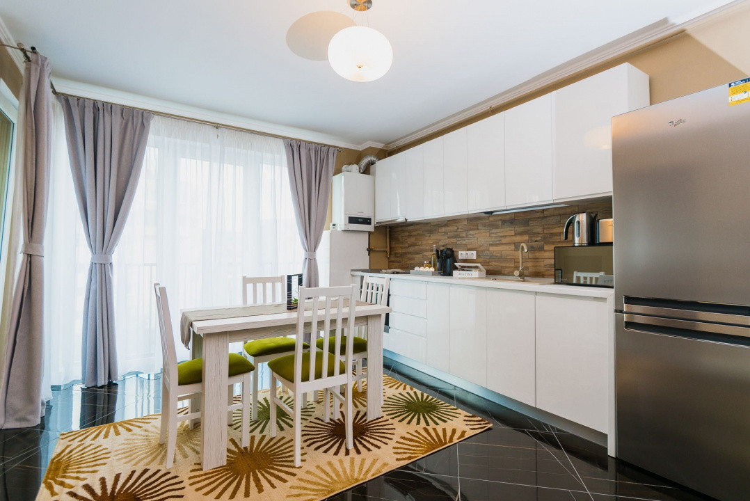 Apartament 2 camere, zona Platinia Shopping Center