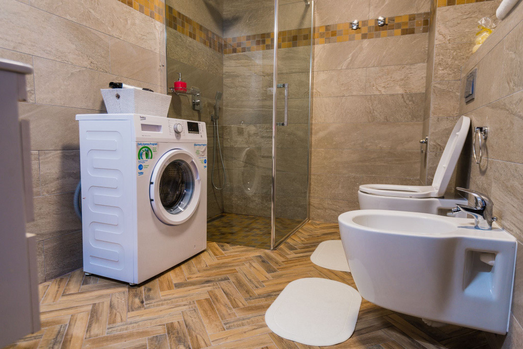 Apartament 2 camere, zona Platinia Shopping Center