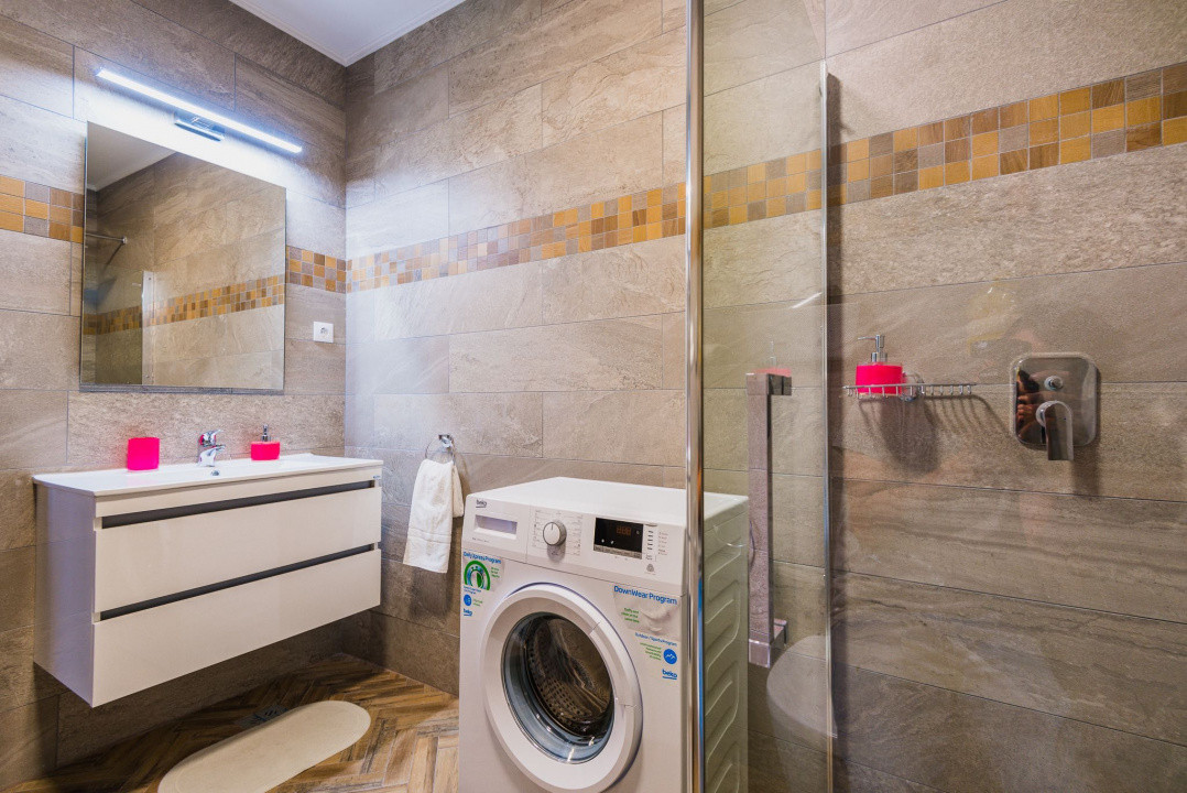 Apartament 2 camere, zona Platinia Shopping Center