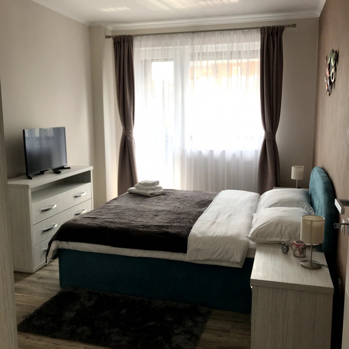 Apartament 3 camere la cheie, zona Platinia Shopping Center
