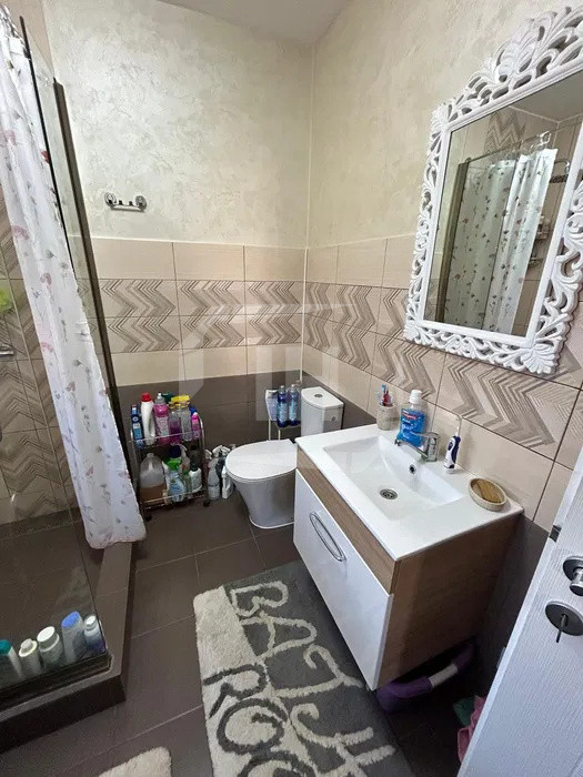 Apartament 4 camere, constructie tip vila, zona Oasului