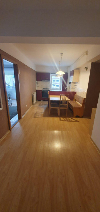 Apartament 3 camere confort sporit, zona Bld Primaverii