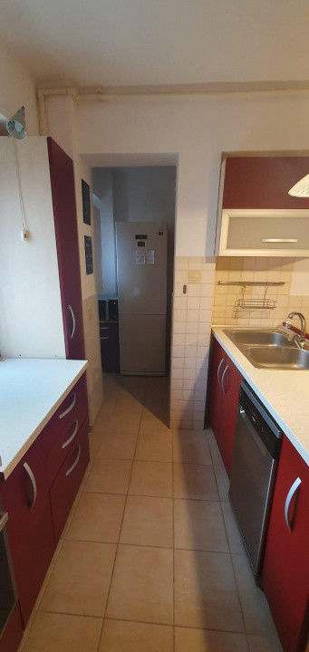 Apartament 3 camere confort sporit, zona Bld Primaverii