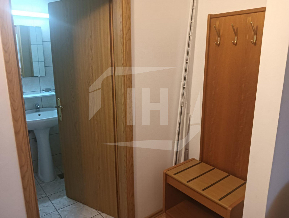 Garsoniera, etaj 1, zona Calea Turzii