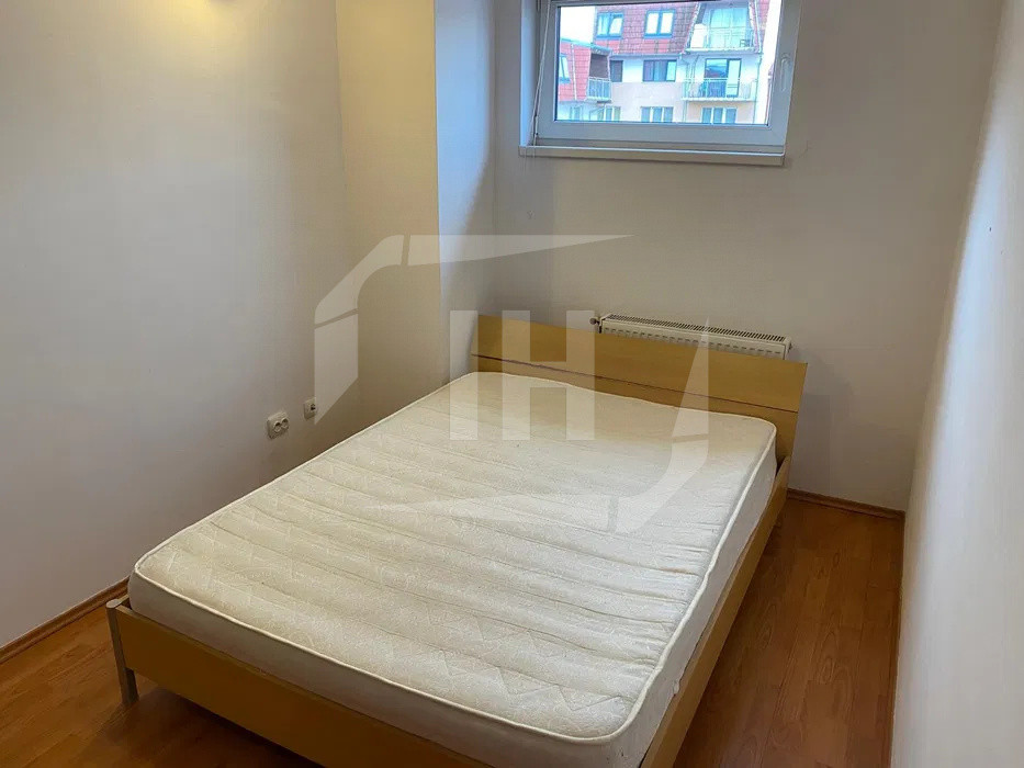 Apartament 2 camere, semidecomandat, zona FSPAC