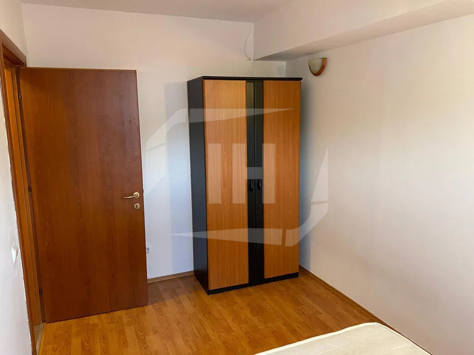 Apartament 2 camere, semidecomandat, zona FSPAC