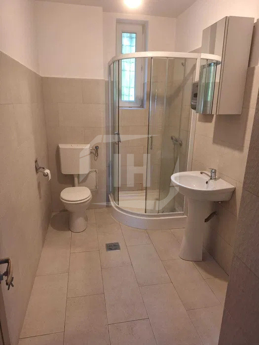 Apartament 2 camere, decomandat, zona Iulius Mall