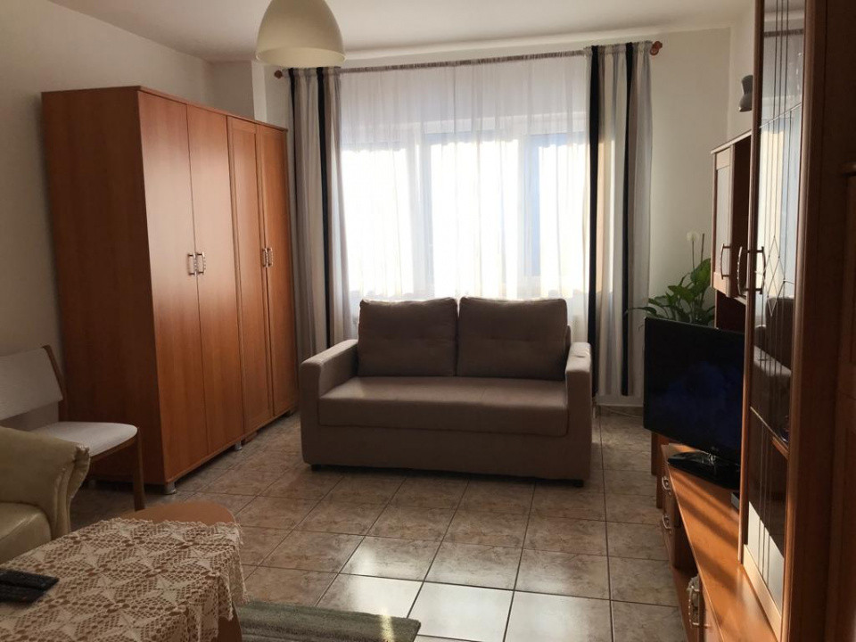 Apartament 2 camere decomandat, cartier Plopilor