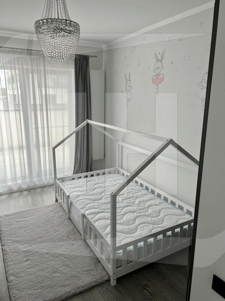 Apartament 3 camere, la cheie, terasa, zona Vivo