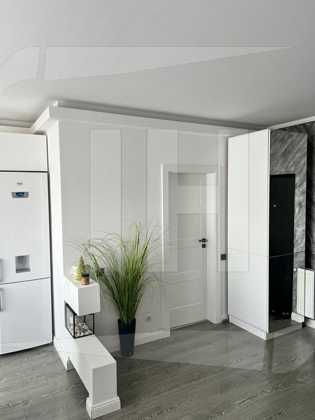 Apartament 3 camere, la cheie, terasa, zona Vivo