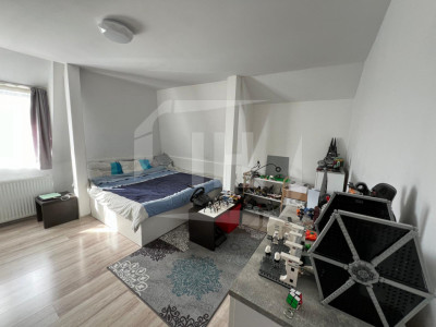 Apartament cu 3 camere, zona Nicolae Titulescu