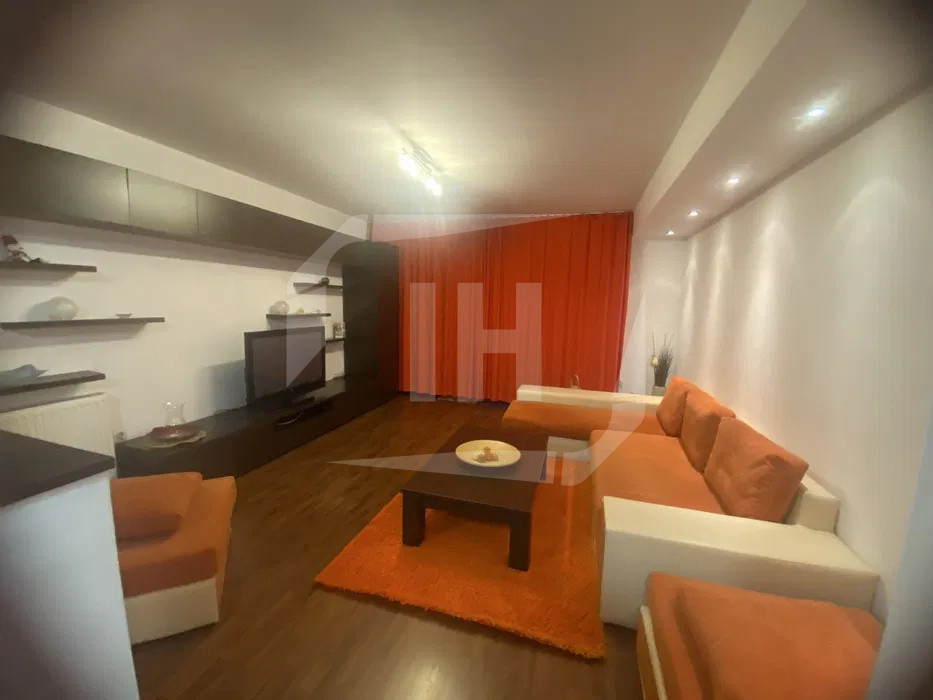 Apartament cu 2 camere, zona Grand Hotel Italia