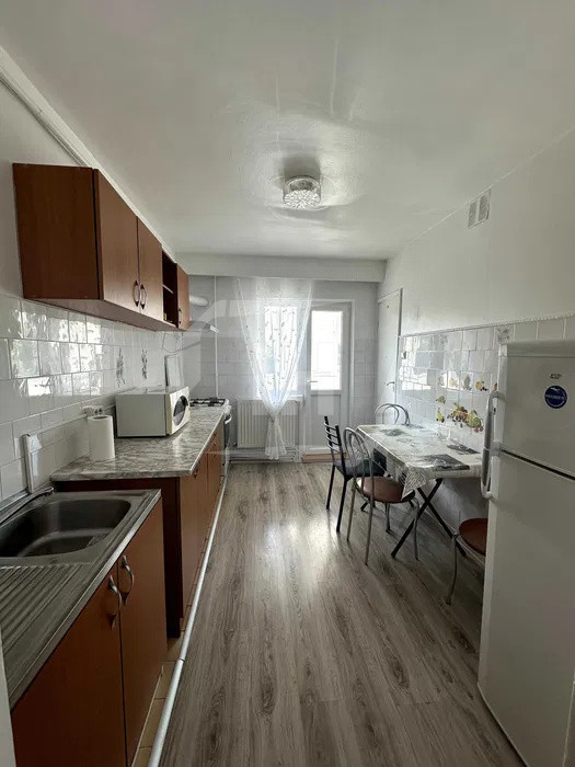 Apartament 2 camere, decomandat, zona Observatorului