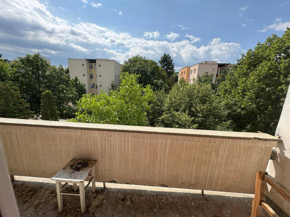 Apartament 3 camere pe etaj intermediar, zona Grigore Alexandrescu