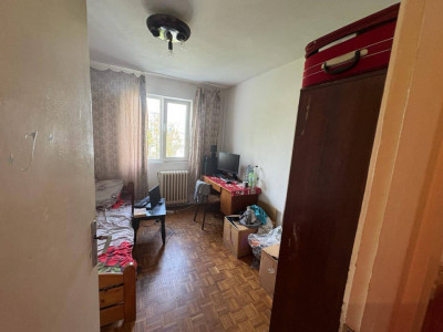 Apartament 3 camere pe etaj intermediar, zona Grigore Alexandrescu
