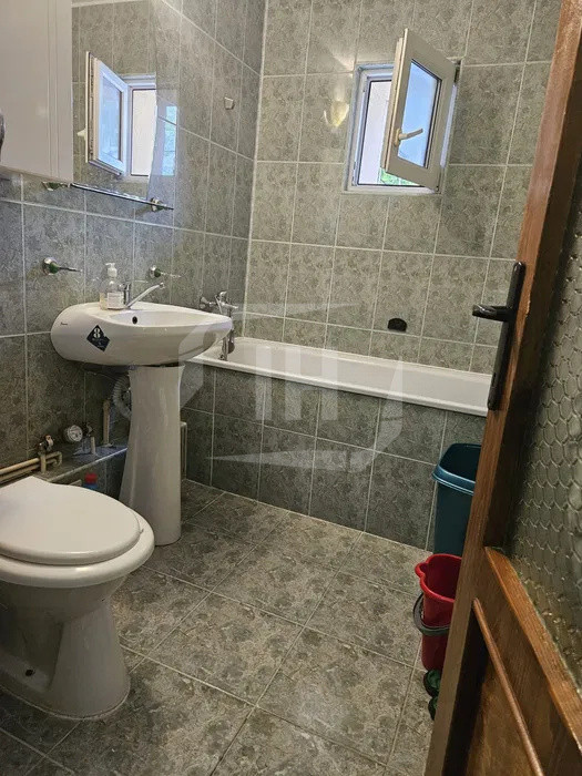 Apartament 3 camere, decomandat cu parcare, Zorilor zona Golden Tulip